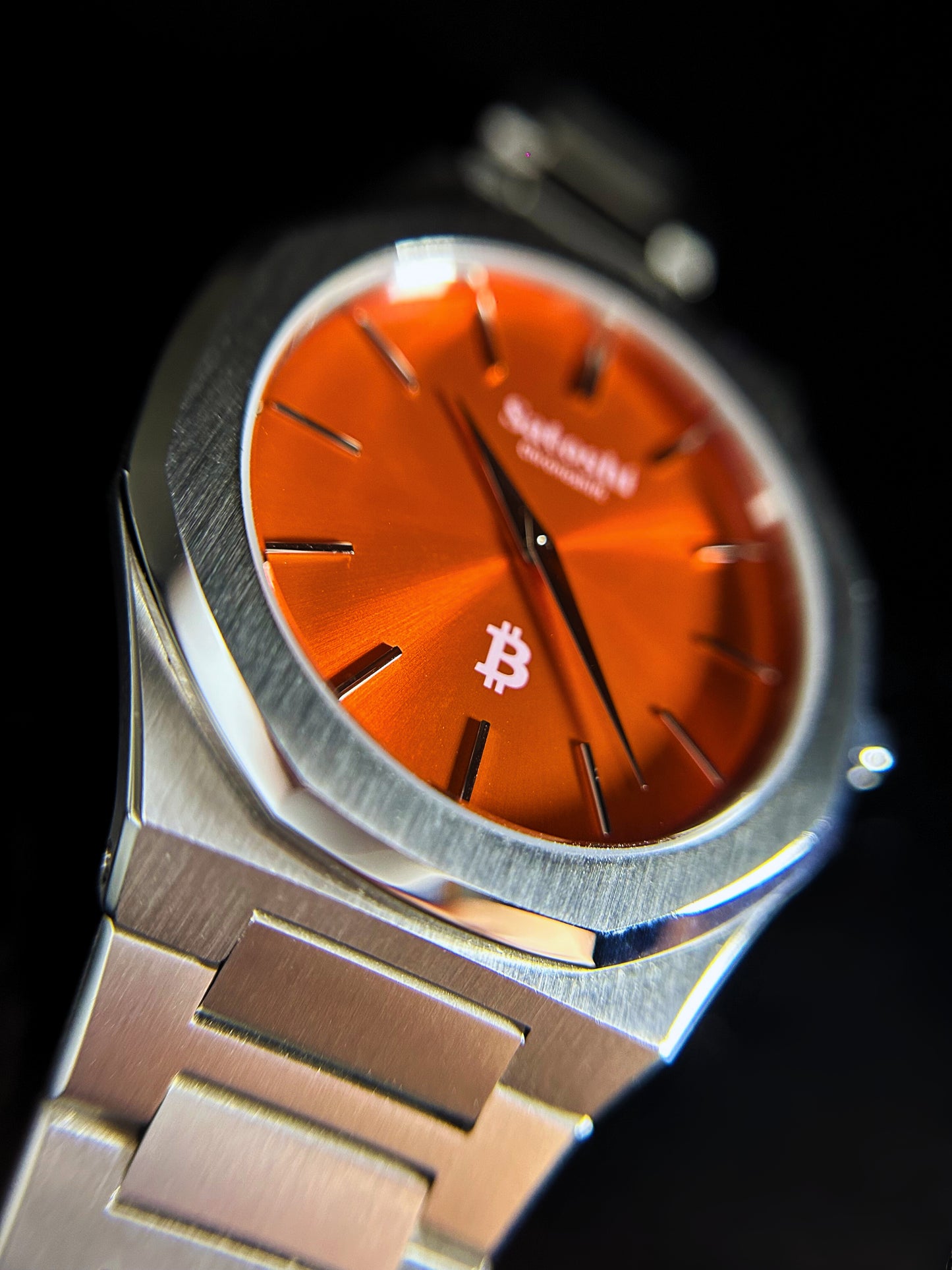 Sathoshi Chronoshift Bitcoin Watch, Detail