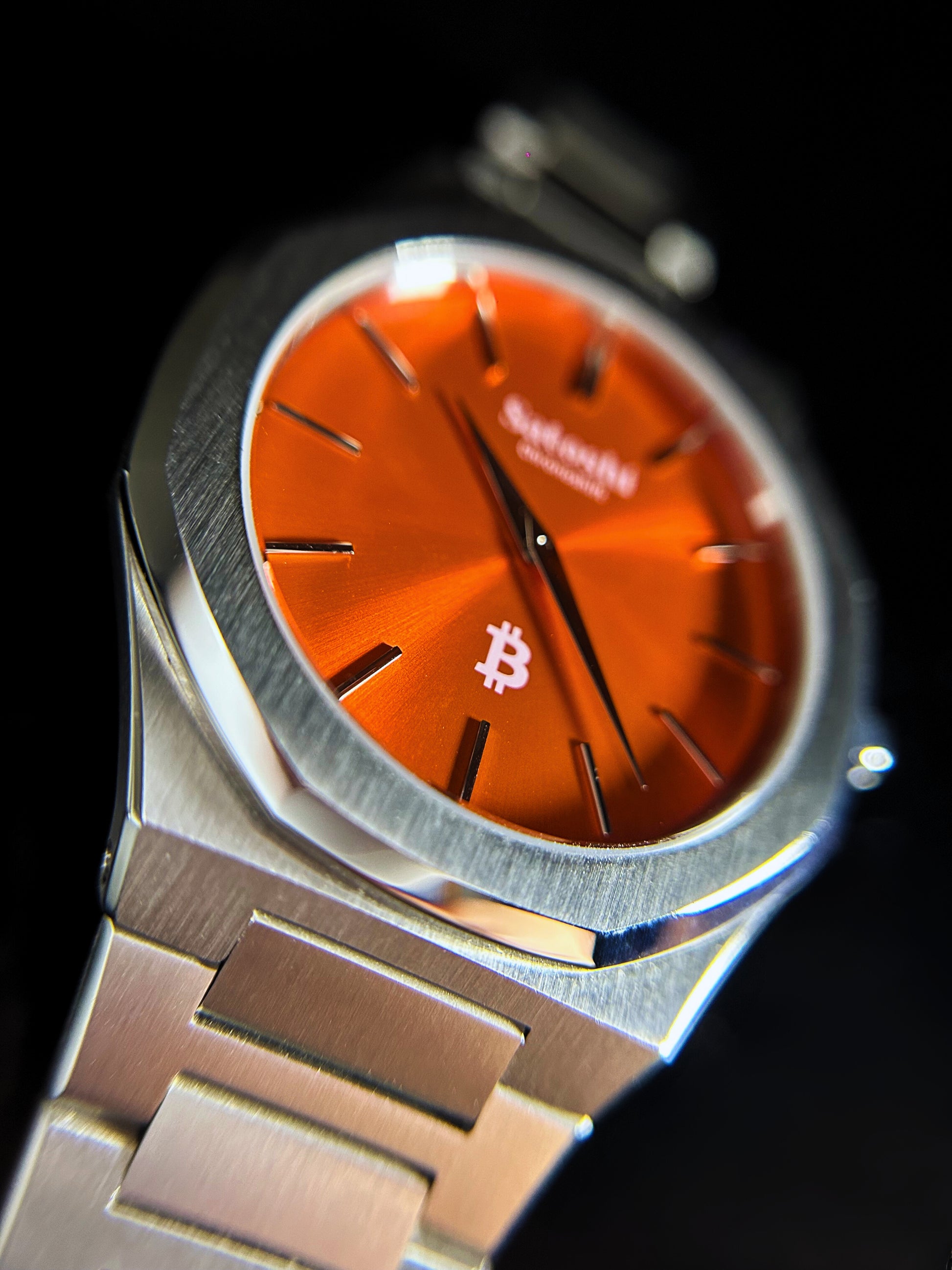 Sathoshi Chronoshift Bitcoin Watch, Detail